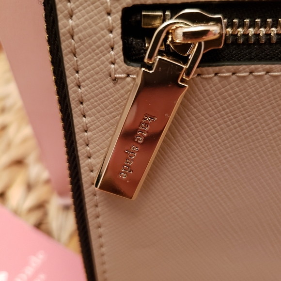 ♠️ NWT Kate Spade Bi-Colour L-Zip Wristlet - Picture 7 of 10
